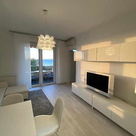 Club218 The Sunset - Wellness Apartment Siofok Exterior photo